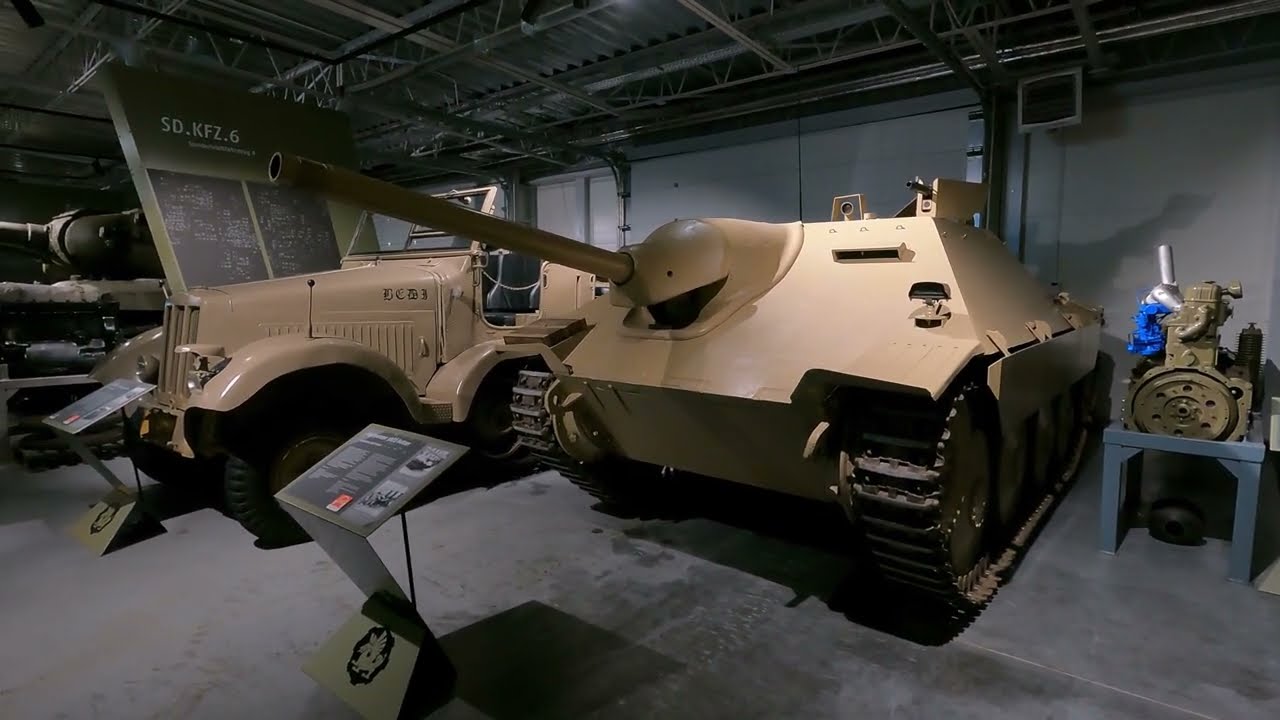 Muzeum Broni Pancernej w Poznaniu                  Museum of Armored Weapons in Poznań