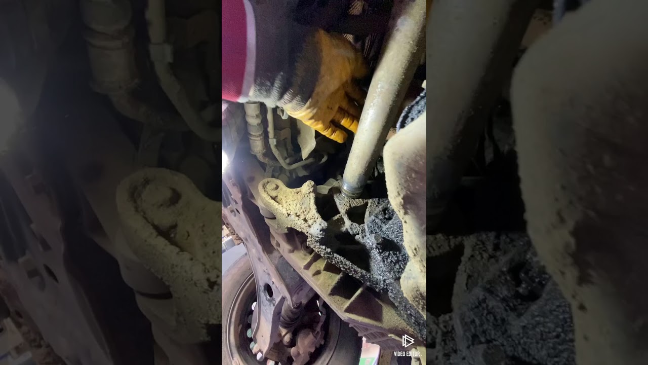 Ford Connect yağ kaçakları ve su kaçağı