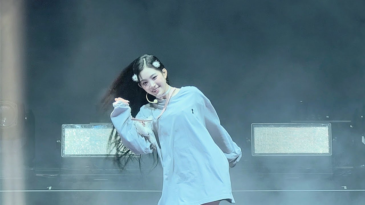 tripleS 트리플에스 “Black Soul Dress“ Fancam 