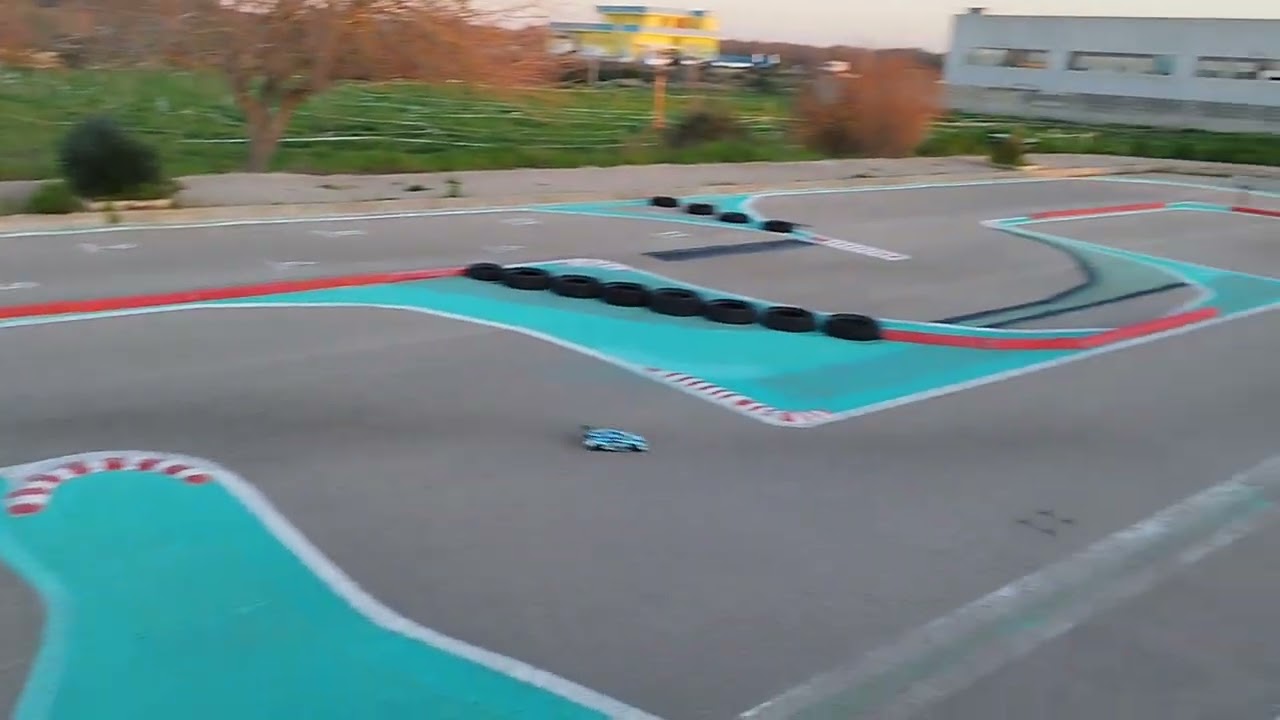 kyosho fw05 1/10 touring