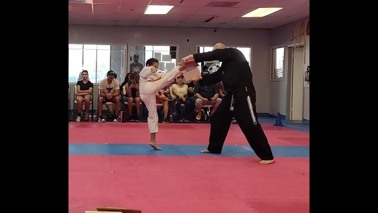 Dreamers Dojang Taekwondo! Board Breaking & Forms
