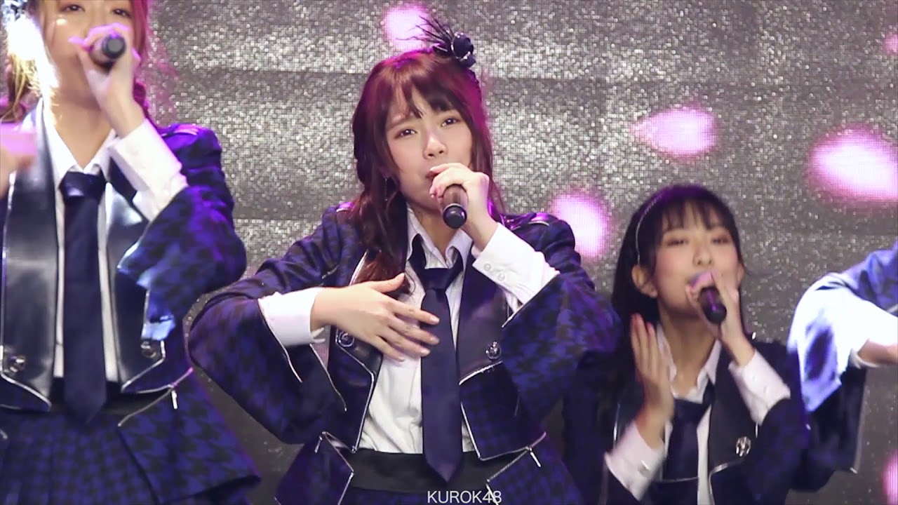 [Fancam] Music Focus - Sakura no Hanabiratachi @ SamsungGalaxyJ8xBNK48 240718 Emquartier