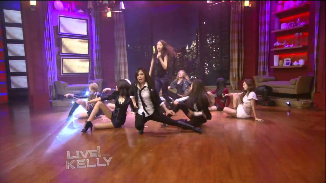[HD] SNSD/Girls Generation - The Boys + Interview @ Live With Kelly