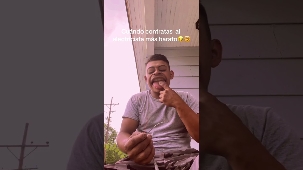 C&oacute;mo cuando contratas al electricista m&aacute;s barato😂🤯