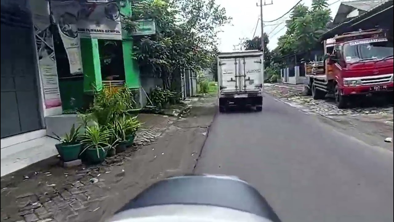 Vlog pagi hari dengan udara segar untuk mencari sarapan