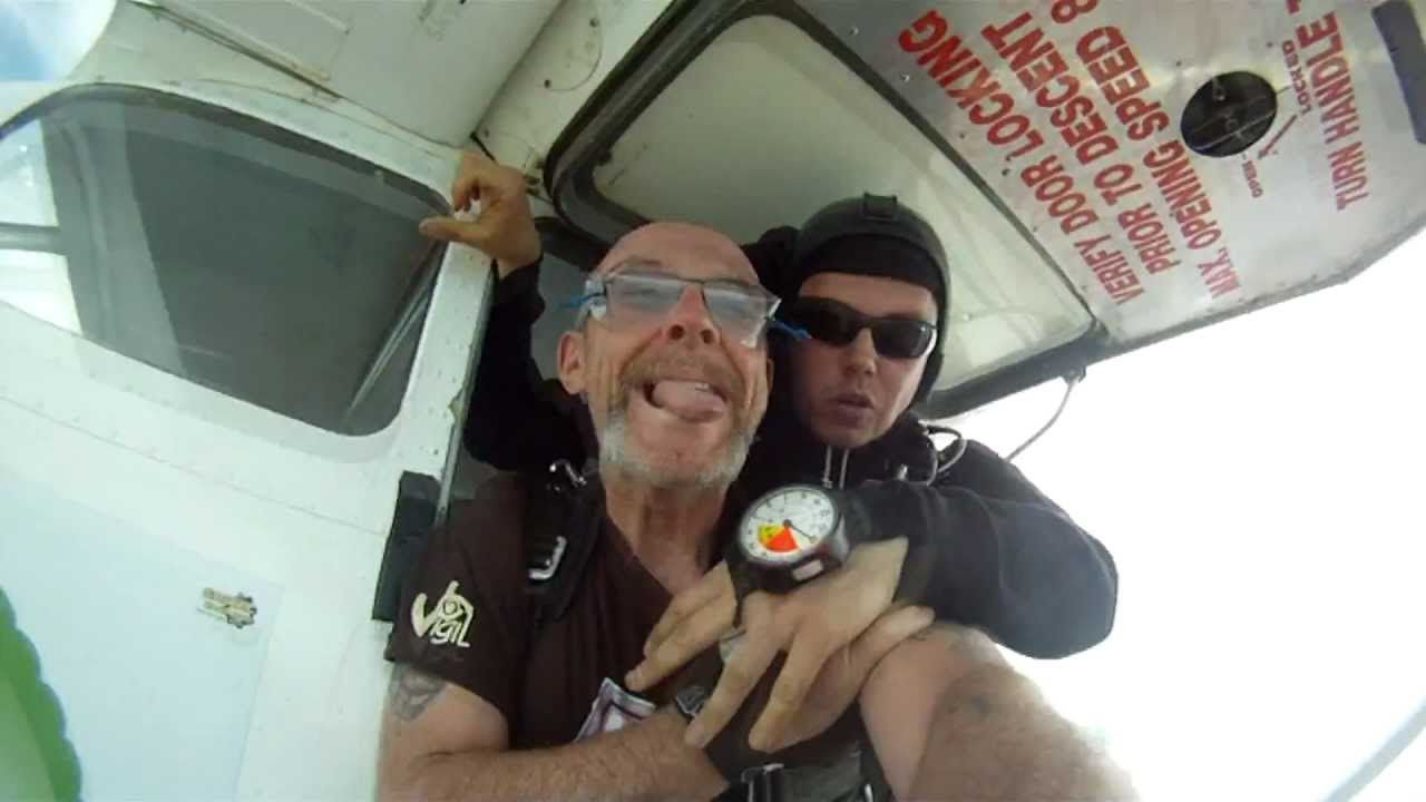 Tandem Skydiving Instructor training