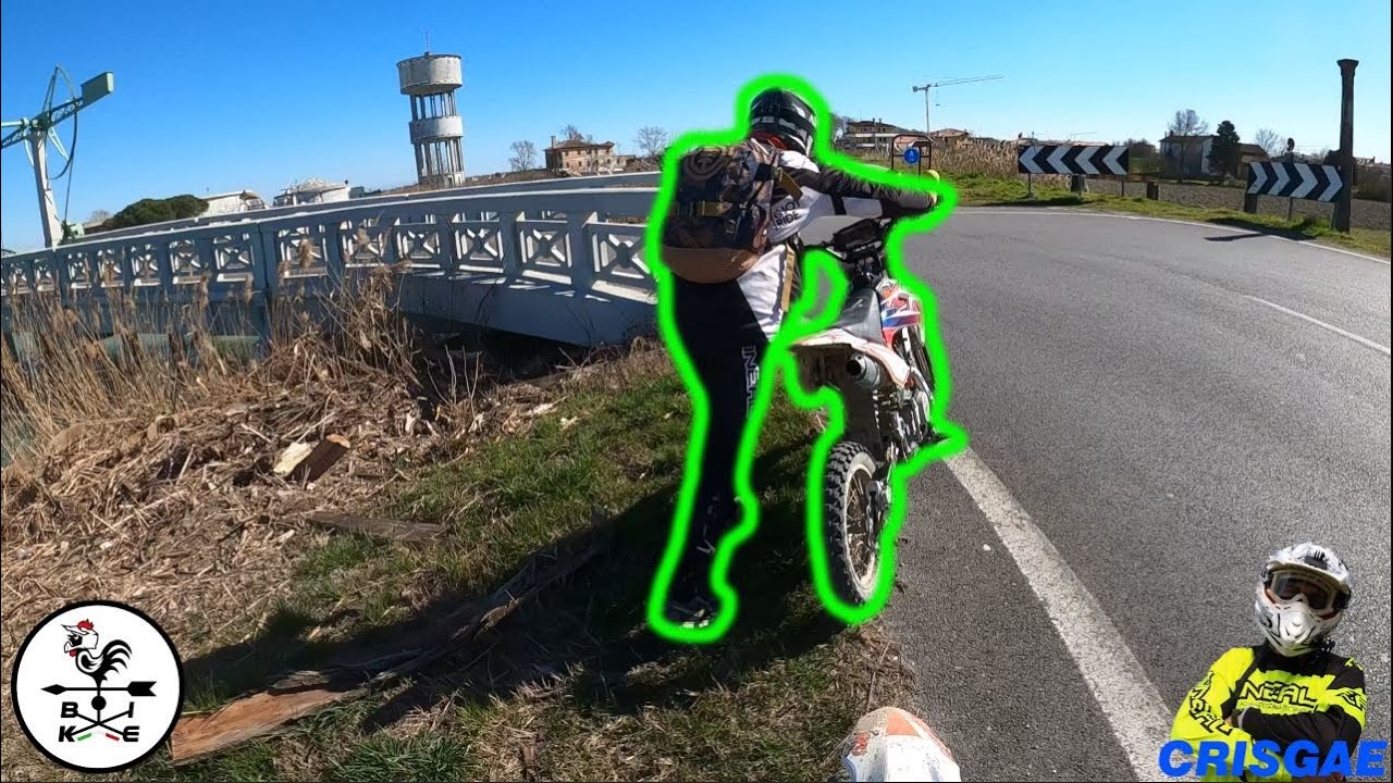A PIEDI SENZA BENZINA - no click bait