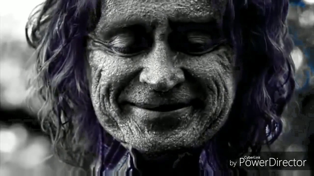Rumple reacts to the Evil Queen's dancing