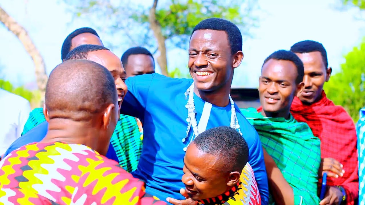 Uzinduzi wa Leonard karani wamfanya Paulo Siria ashindwe cha kusema mbele ya watu waliofurika