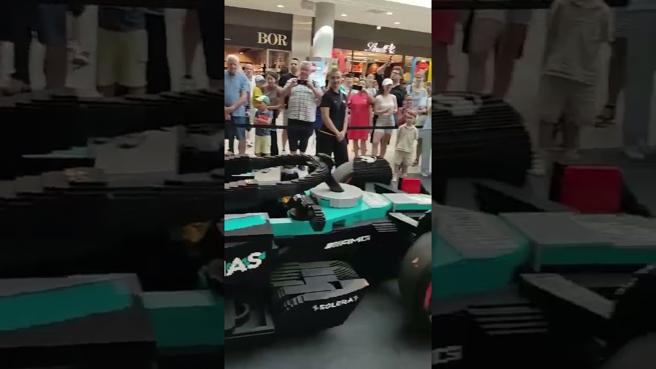 Életnagyságú F1-es Mercedes LEGO-ból, Budapesten!