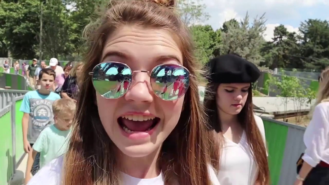 Family Trip To The Eiffel Tower In France / The Williams