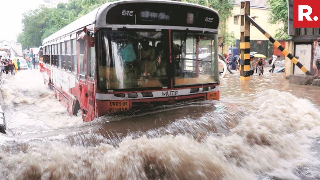 Heavy Rains In Mumbai - Citizens Stranded | Full Report