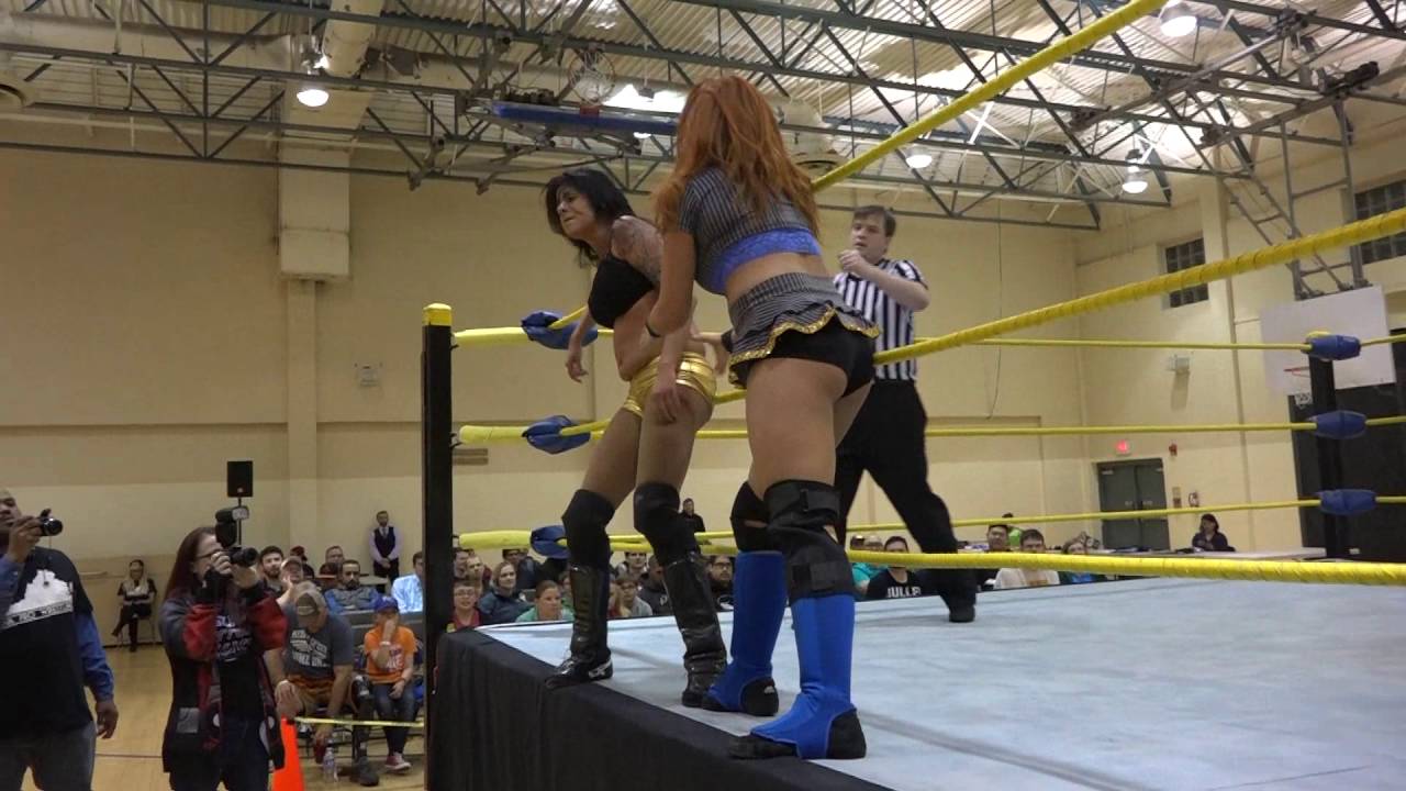 FREE MATCH- Nova Pro(5/6/16)  Veda Scott vs Amanda Rodriguez