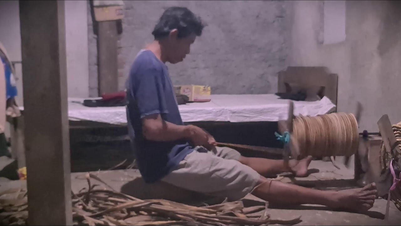 Incredible Technique: Crafting Homemade Cordage _FarmersLife _Shorts