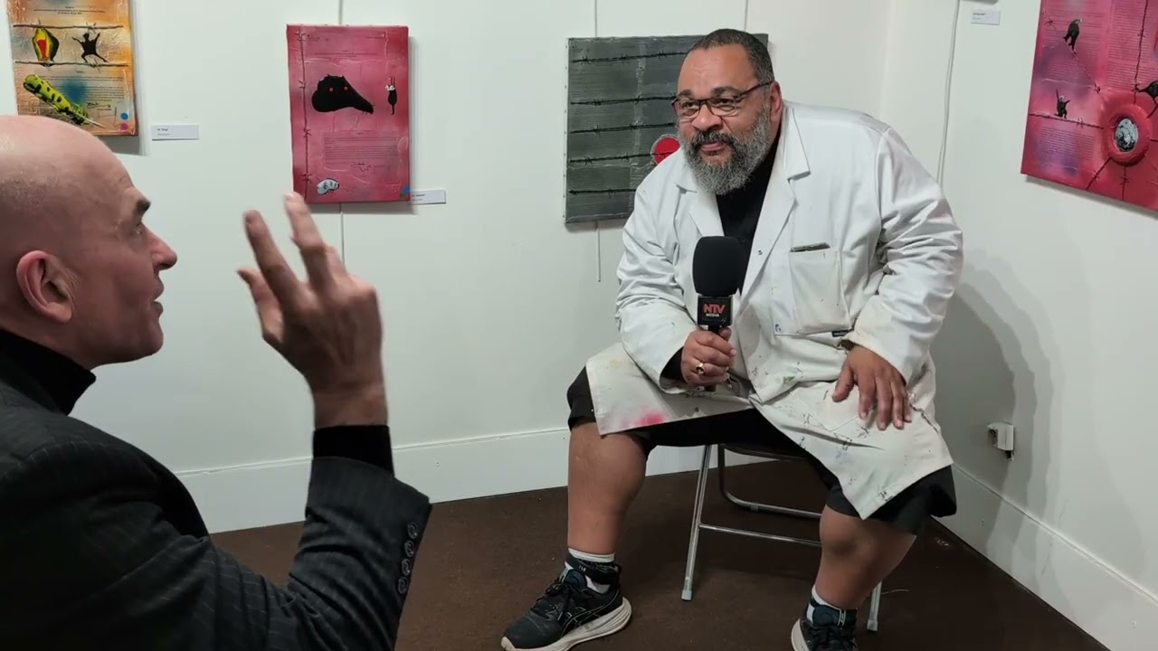 Quand la scène rencontre la toile : Dieudonné dévoile ses œuvres