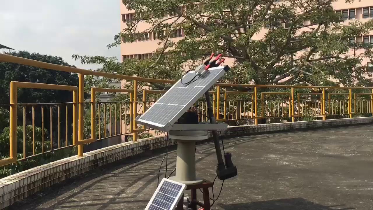 how solar tracker work