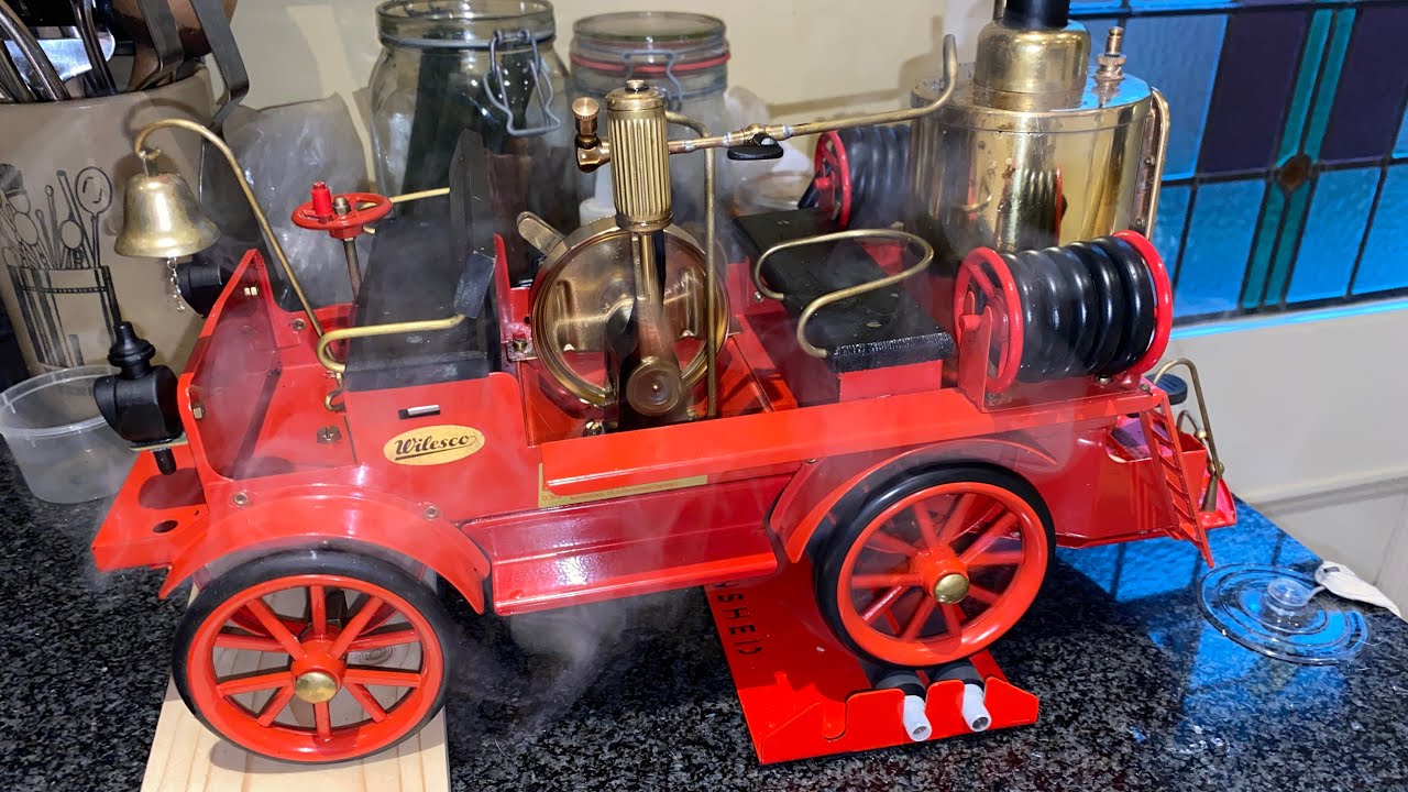 Successfully running my Wilesco D305 Steam Engine on the @maninshed5920  rolling road