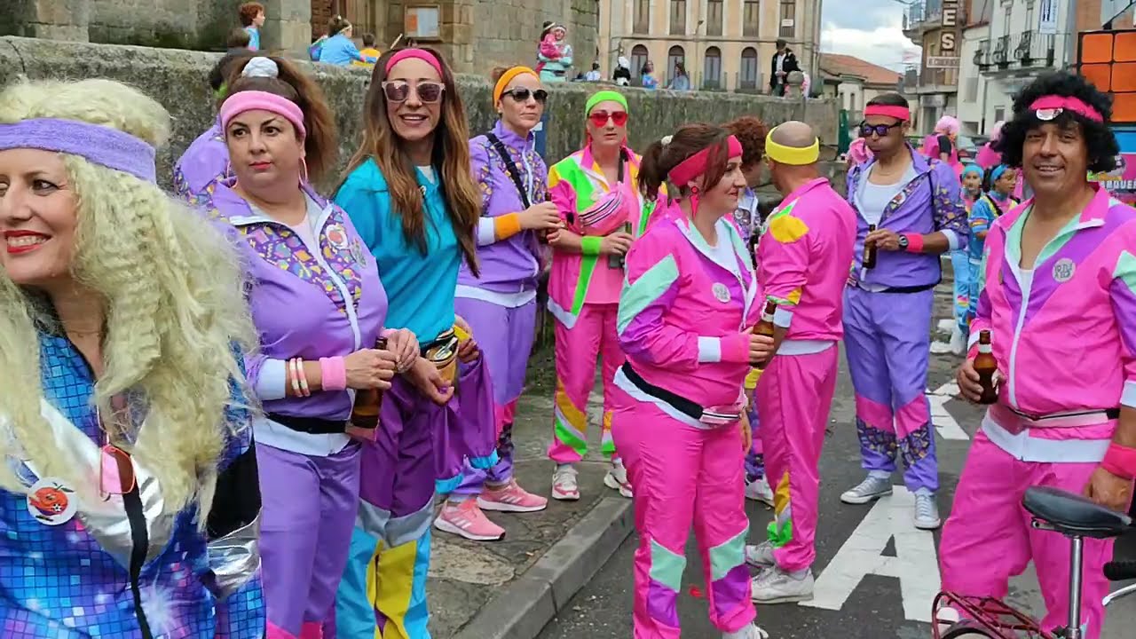 Desfile de disfraces en Vitigudino