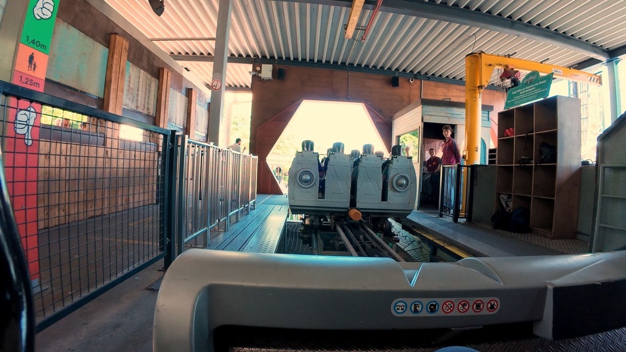 Typhoon Roller Coaster Ride POV | Bobbejaanland