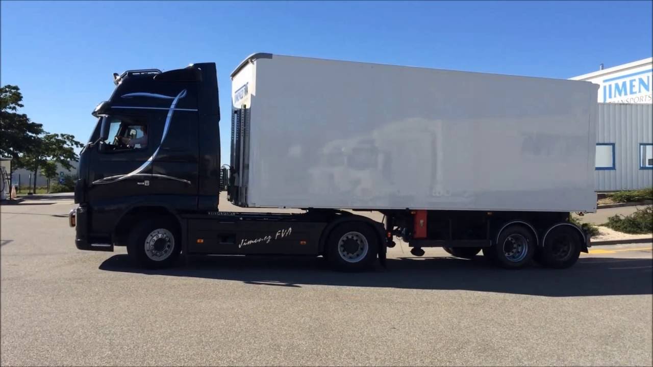 Démonstration Attelage Camion Bi Train (B Double / Interlink / Trailer ) - Transports Jimenez FVA