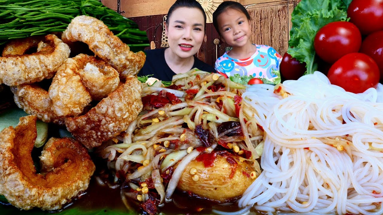 ส้มตำเผ็ดๆกับข้าวปุ้นเเกล้มเเคบหมูติดมันเเซ่บนัวถึงใจ|ส้มซ่าพาเเซ่บ 7 มีนาคม ค.ศ. 2026