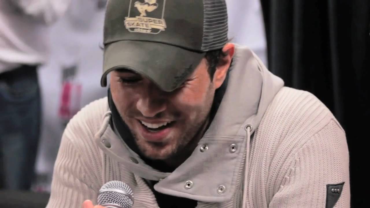 Enrique Iglesias backstage at the Movin997 Triple Ho show 2010 Part 1