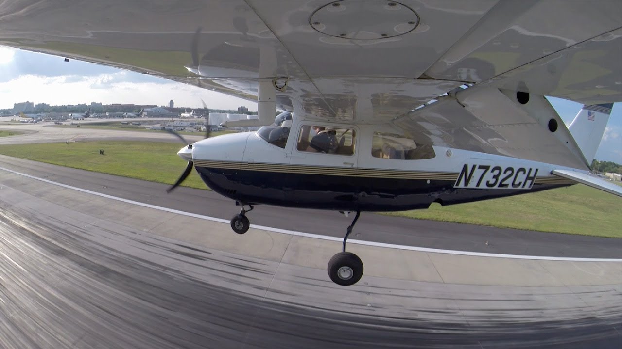 Landing a Cessna 210 at the World's Busiest Airport: Atlanta Hartsfield Jackson