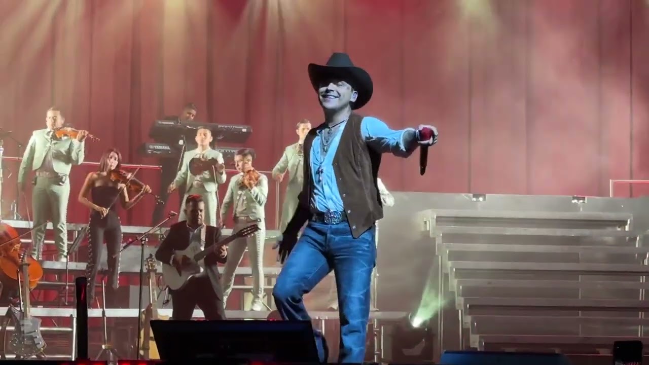 Christian Nodal - Me dejé llevar - En vivo Auditorio Nacional - 9 junio 2024 - Tour pal Cora