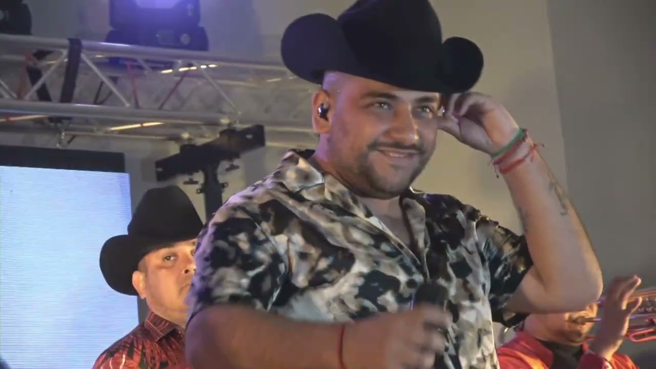 Banda Primos de Tierra Caliente
