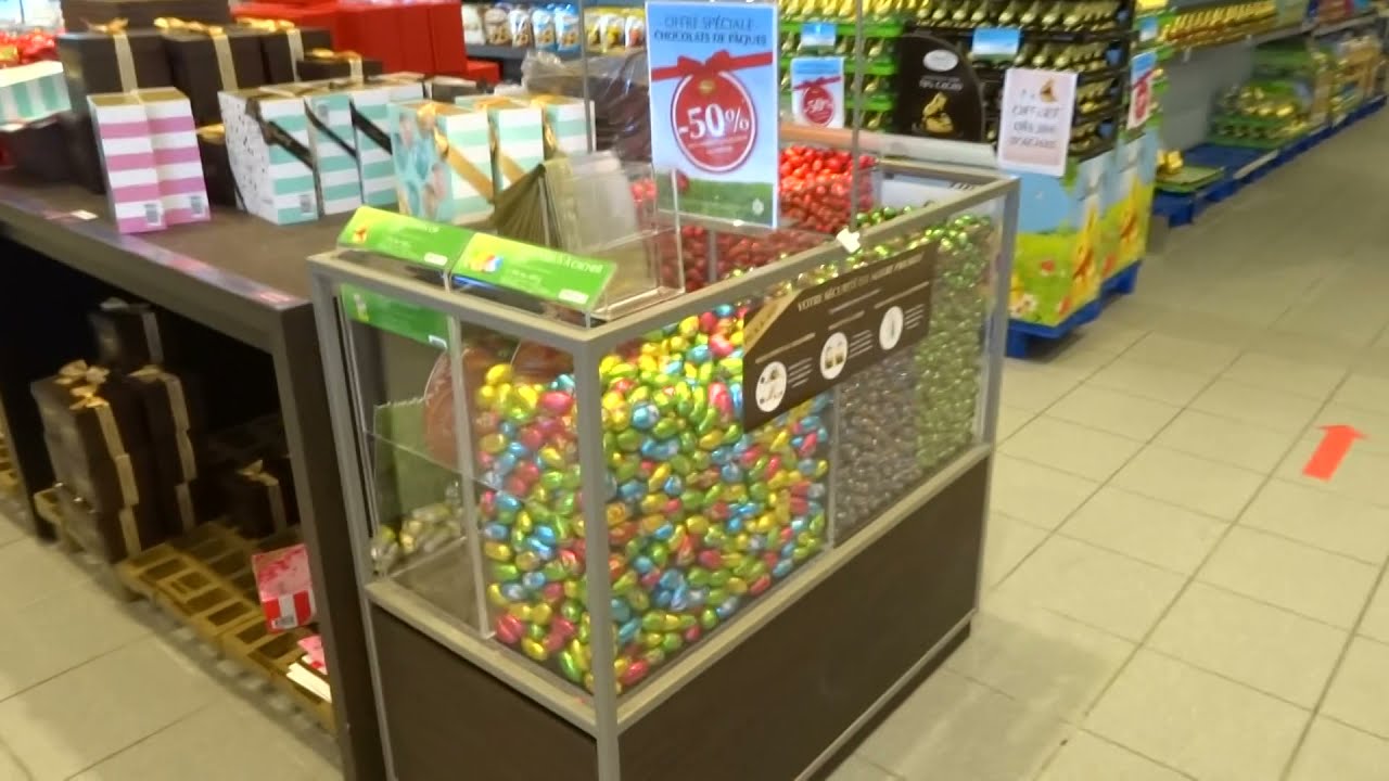 Lindt Chocolate Store Oloron France