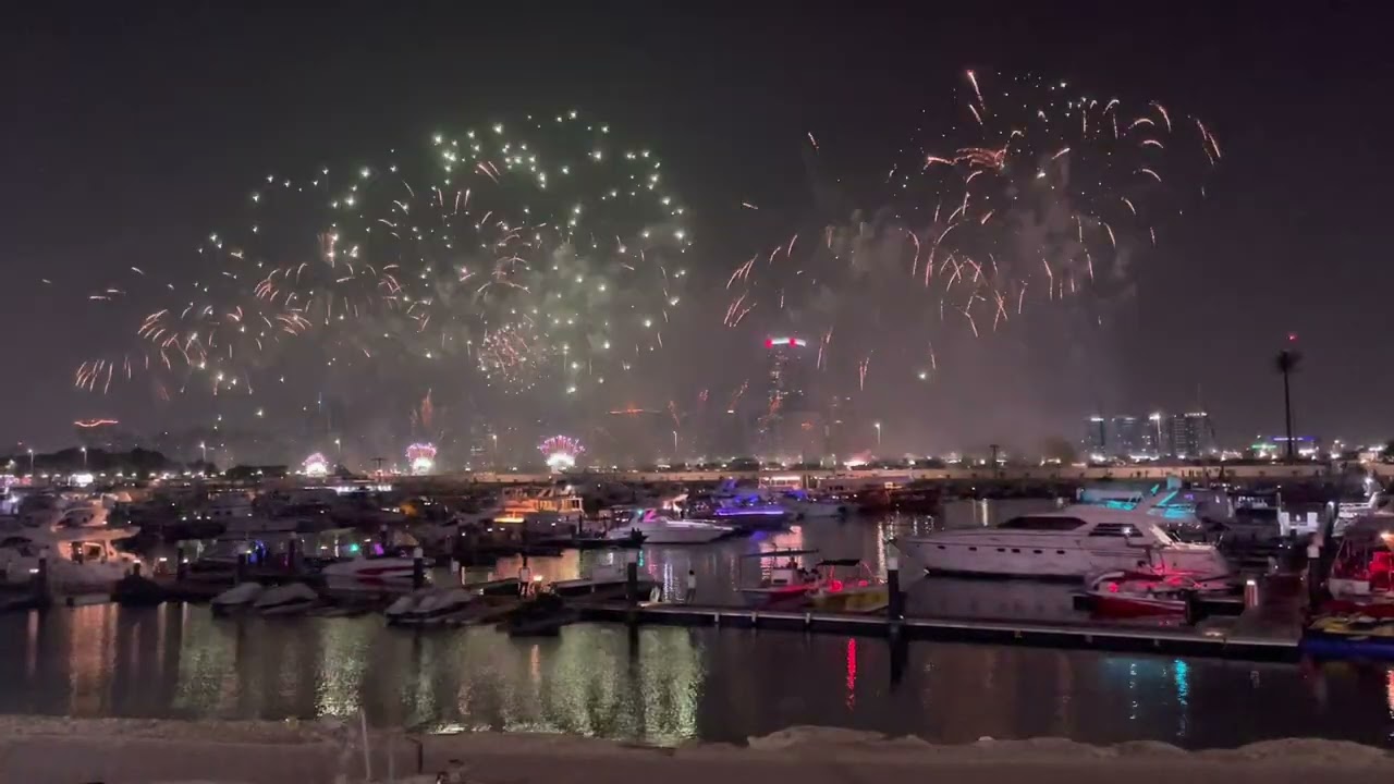 Abu Dhabi fireworks 🎆 2022 51National day New year 2023