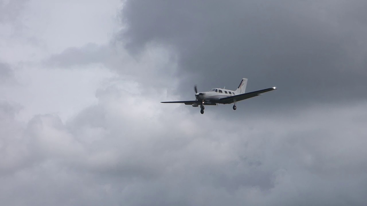 Piper PA-46-350P Malibu Mirage Landing Gloucester airport on Tuesday 8th August 2017.
