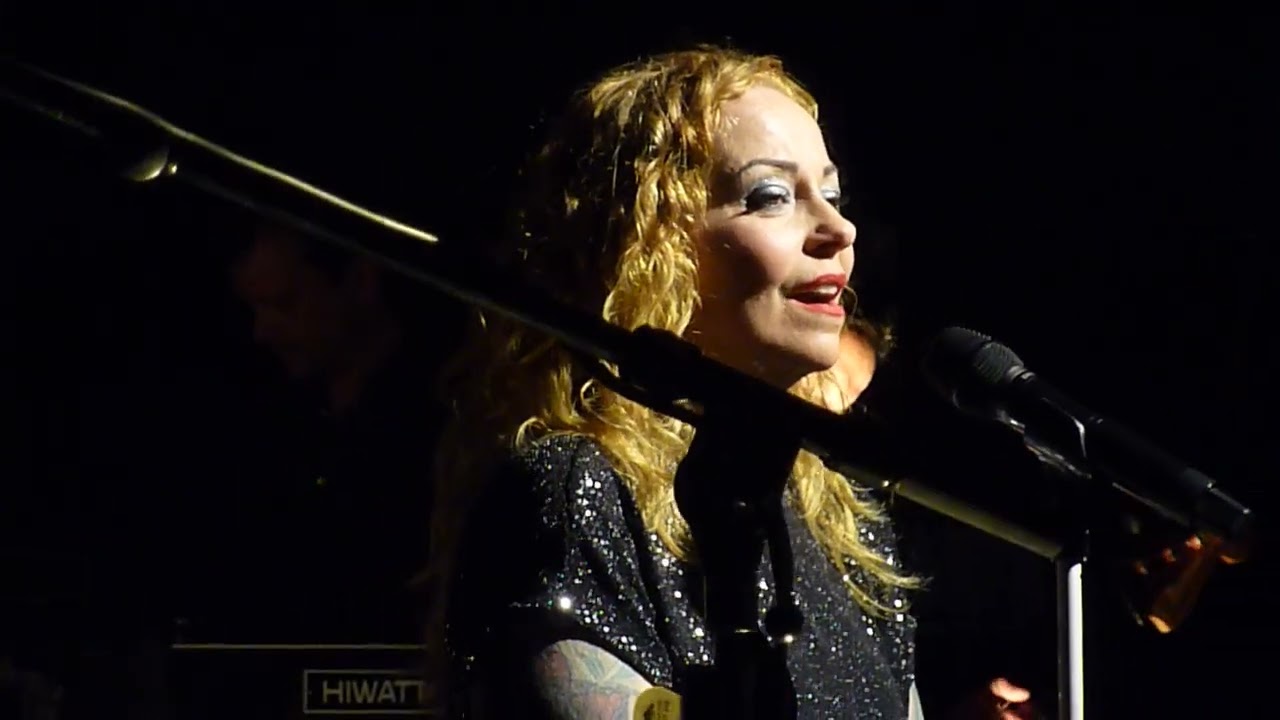 Anneke van Giersbergen - When I Die (live @ Gigant Apeldoorn 10.04.2025) 3/6