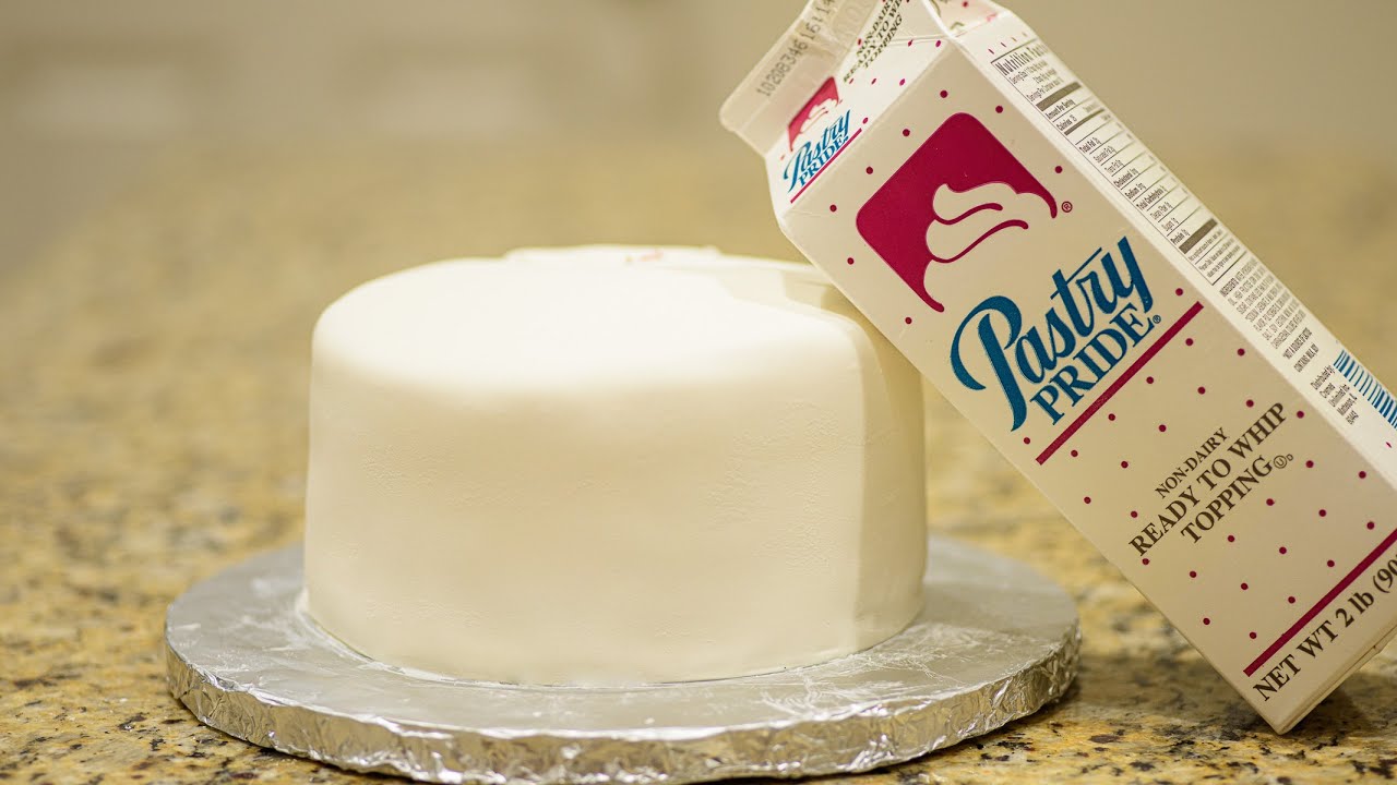 FONDANT Y CREMA CHANTILLY JUNTOS EN UN PASTEL ? SI, Y SE LLEVAN MUY BIEN!!