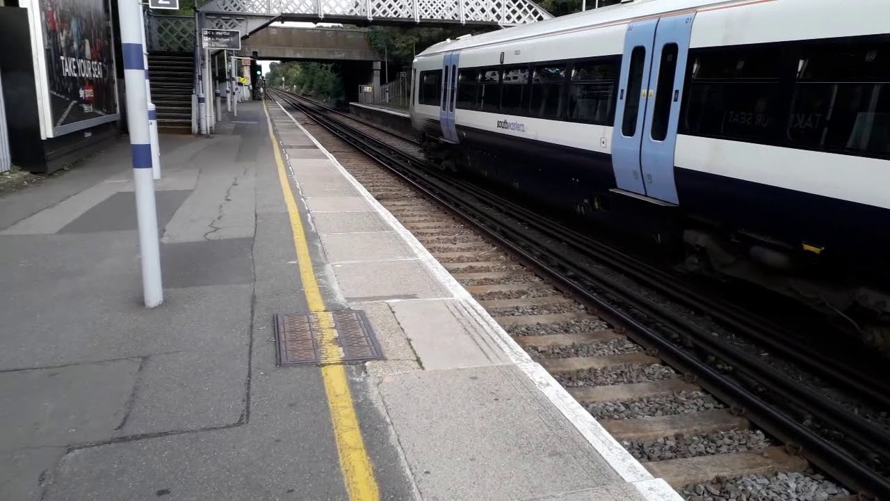 Trains @ Mottingham in 2018!