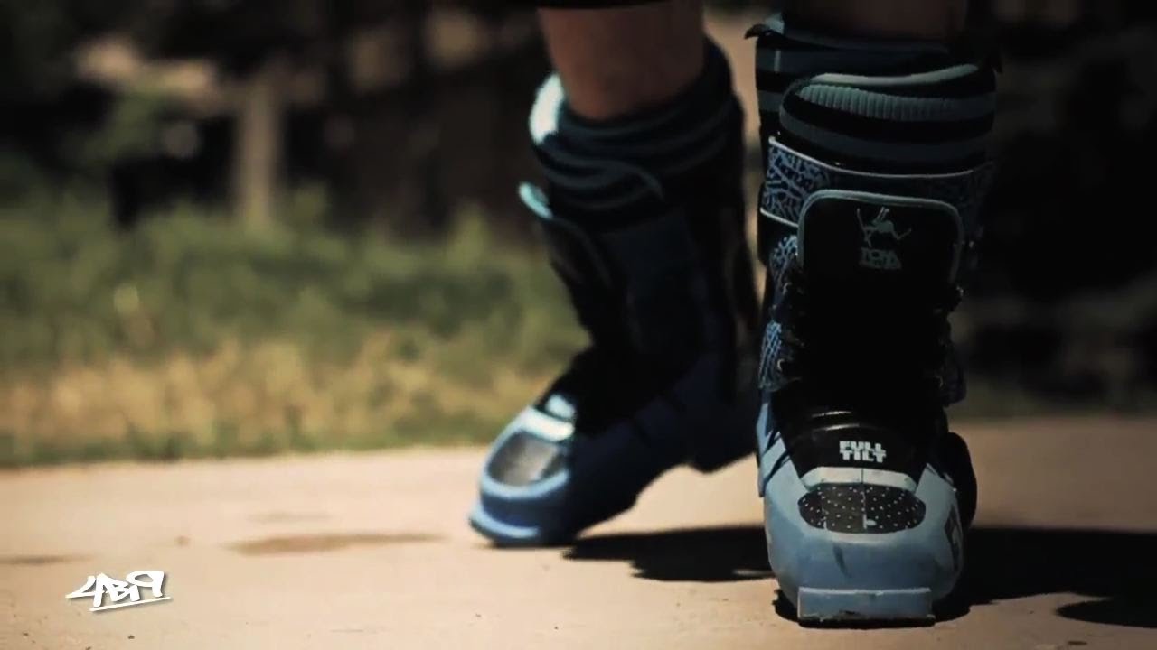 T-Wall & B-Ball |  Full Tilt Boots (4Bi9 Media)