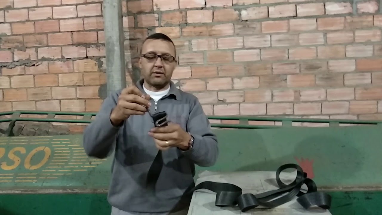 Fabricação de presilha, para afirmar as tampas das colméias, na hora do transporte.