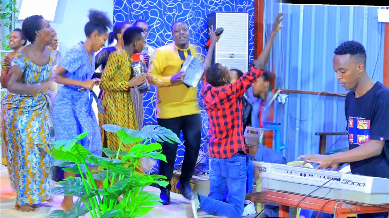 IGISIRIMBA BY DAVID New style 😍😍UMUKUNGA &Ev.RWIYEREKA NABAYUMBE MUGITARAMO NAIROBI
