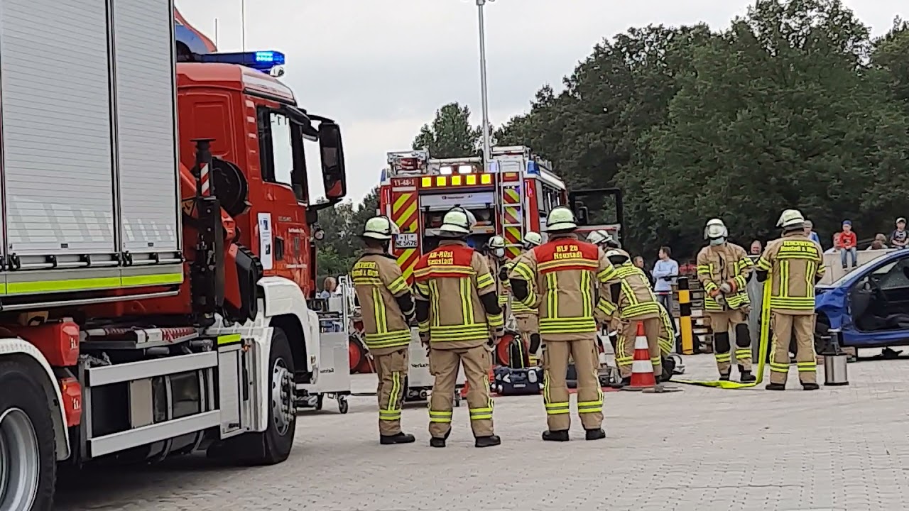 Unfall Vorführung der Feuerwehr  Neustadt am Rübenberge