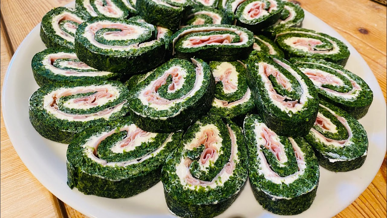 Utilizzare gli albumi.Un antipasto o aperitivo con rotolo di frittata agli spinaci e ￼Philadelphia