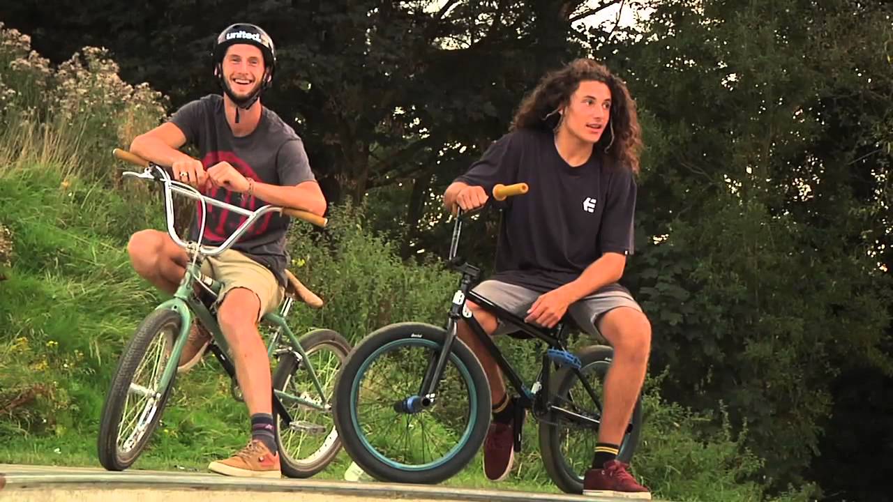 United BMX : Harry Mills Wakley & Leo Forte Boarding House Spot Guide.