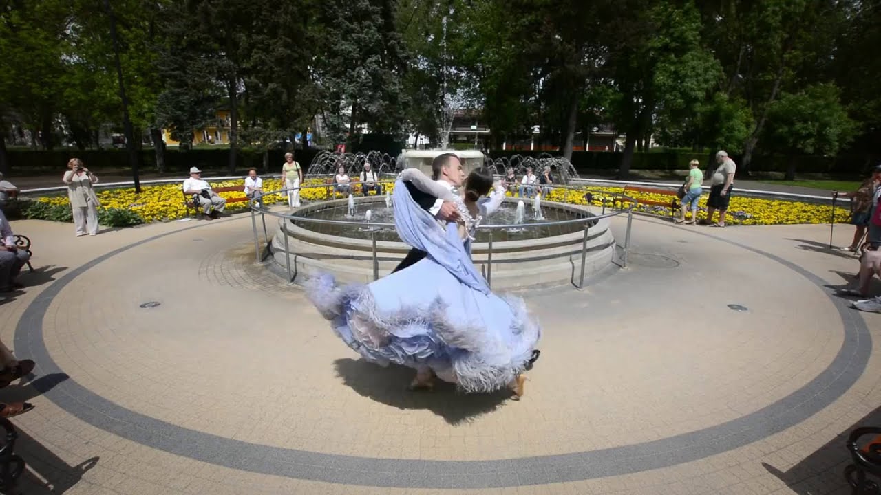 Bayer Full - Nie można żyć bez miłości - Ostatni taniec na tej sali (2013)