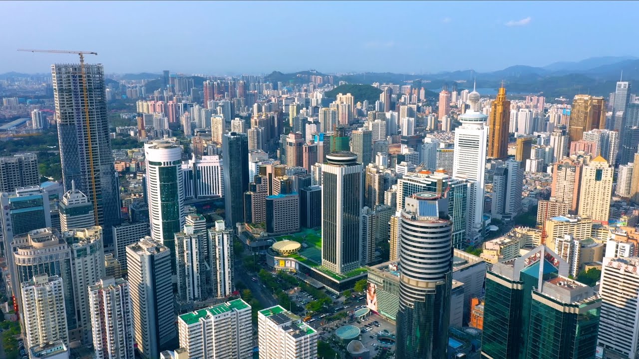航拍深圳罗湖区核心地带，曾经最繁华区域，配套完善，生活方便，为何如今房价低过光明新区?