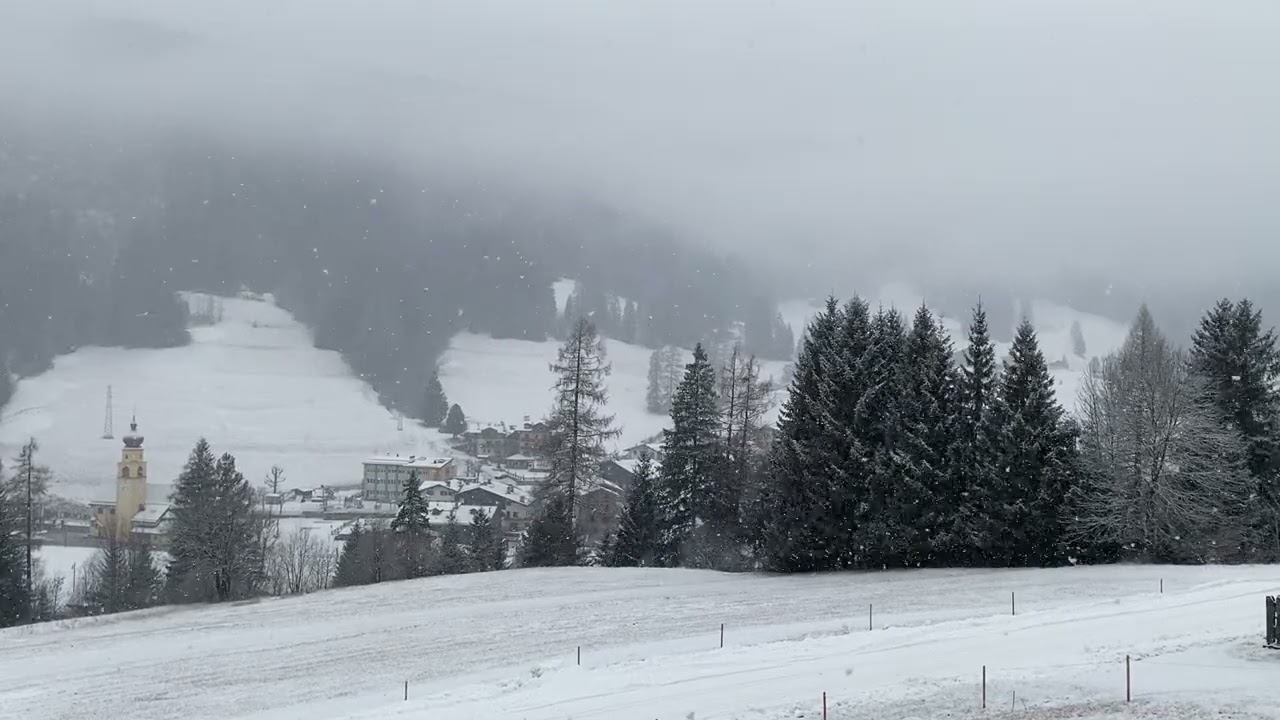 Nevica in Val di Fassa ☃️❄️🌨️Soraga di Fassa - Trentino, 24 Gennaio 2026 