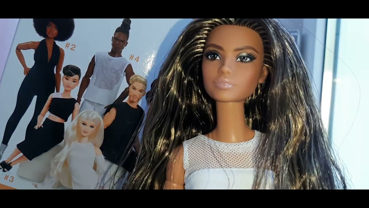 Barbie looks model #1. Распаковка и обзор барби Лина лукс.