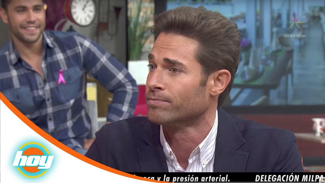Andrea Legarreta le hace una propuesta indecorosa a Sebastián Rulli en Verdad o reto | Hoy