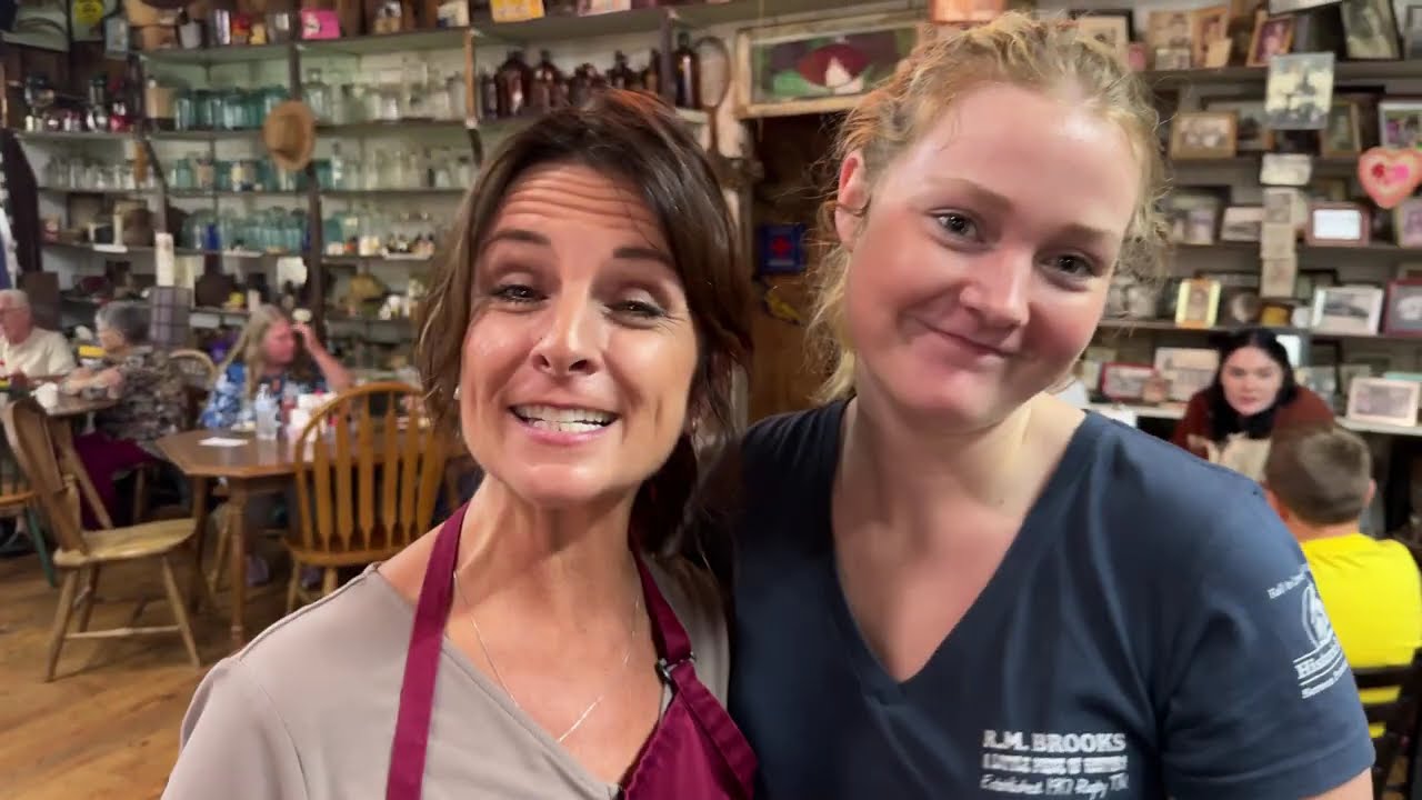 Road Trip To The World's Longest Yard Sale 2024: We visit RM Brooks General Store & Good Junk Cheap
