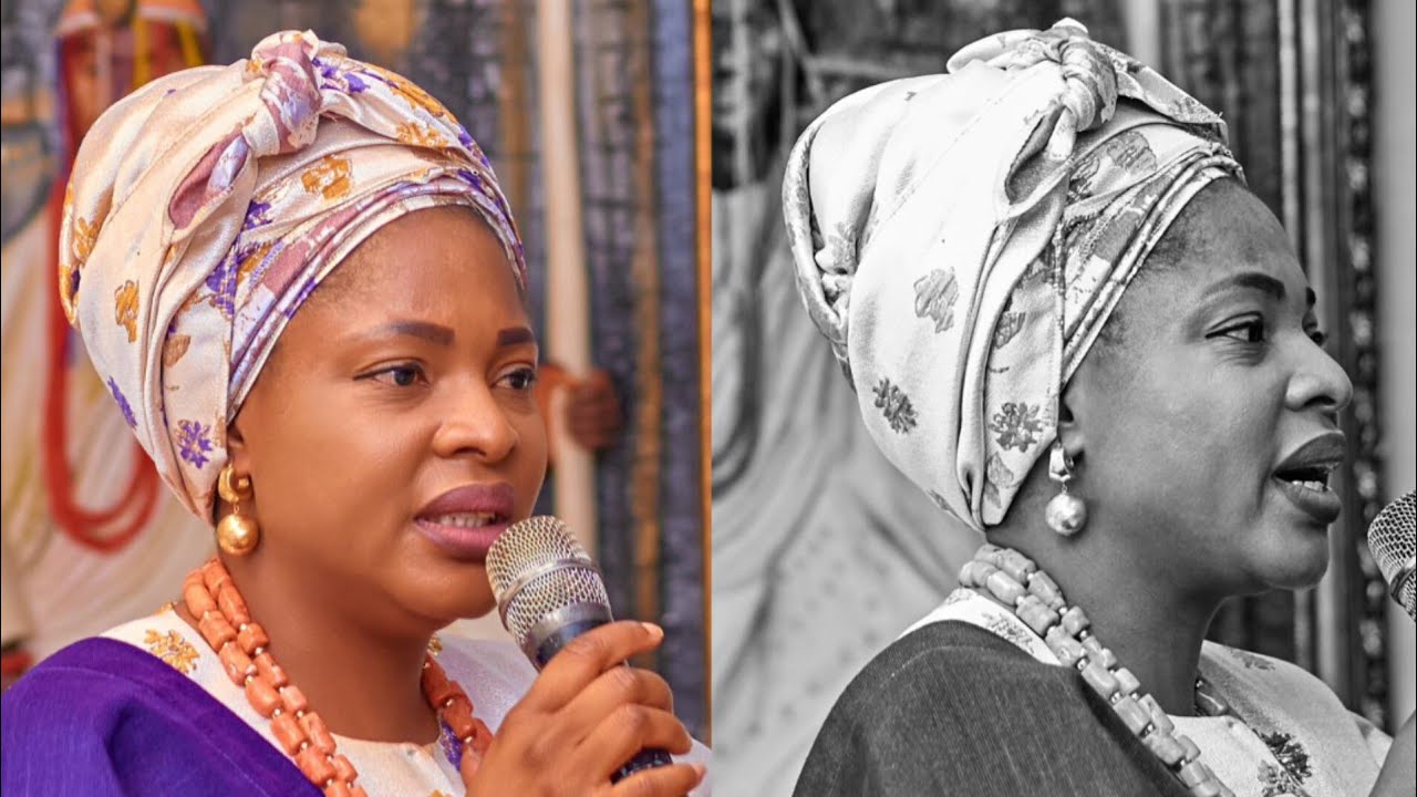 OONI OF IFE LAYS HANDS ON OLORI TEMITOPE AS HE BLESSES HER ON HER BIRTHDAY