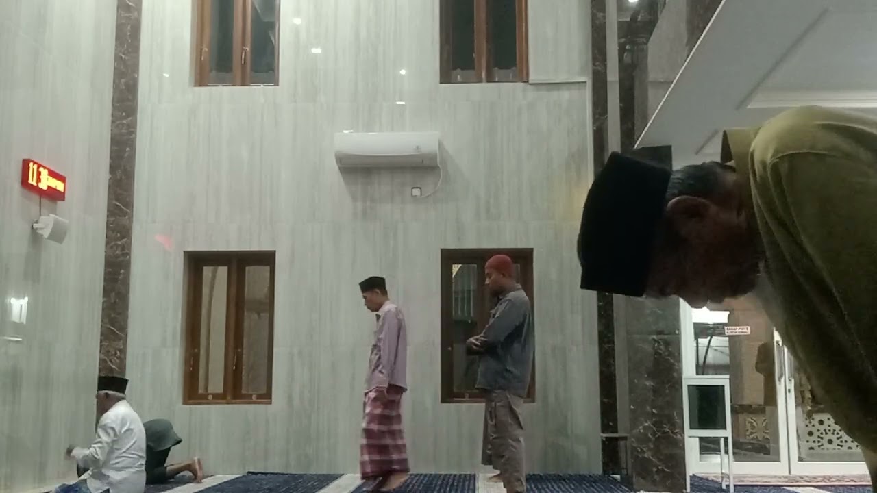 Shalat subuh bersama Majelis Reboan di Masjid Al Ukhuwwah jl Slamet Riyadi Palu tgl 5/11/25