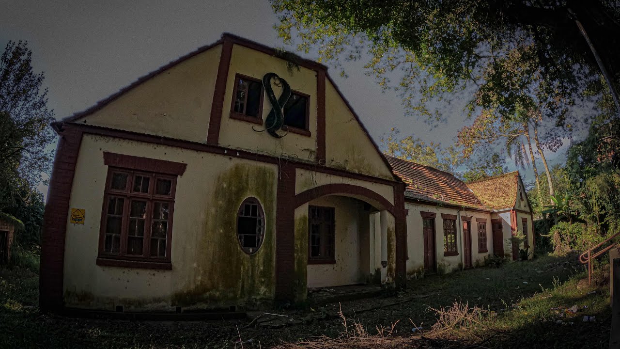 ENCONTRAMOS ESSA MISTERIOSA MANSÃO ABANDONADA QUE NOS DEIXOU TENSOS AO ENTRAR 😨